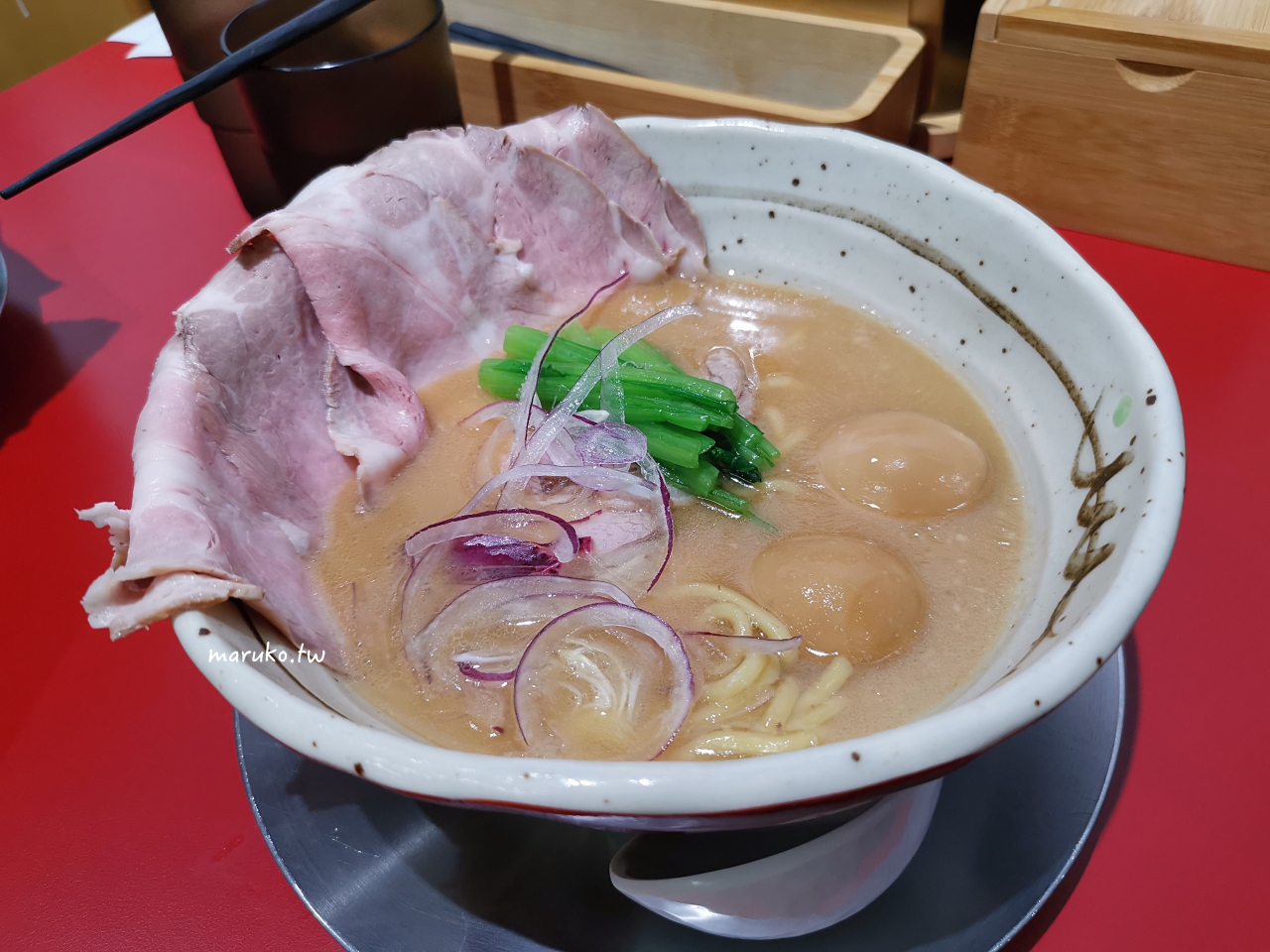 台北 京都柚子豚骨拉麵 日本京都空運來台的水尾產柚子 以豚骨湯為基底 有日本酒風味吟釀拉麵 @Maruko(丸子)與美食有個約會 台北 京都柚子豚骨拉麵 日本京都空運來台的水尾產柚子 以豚骨湯為基底 有日本酒風味吟釀拉麵 @Maruko(丸子)與美食有個約會