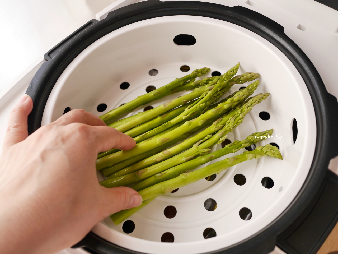 【萬用鍋食譜】法國特福鮮呼吸智能萬用鍋好用嗎？22種模式舒肥、燉煮實測分享 @Maruko(丸子)與美食有個約會