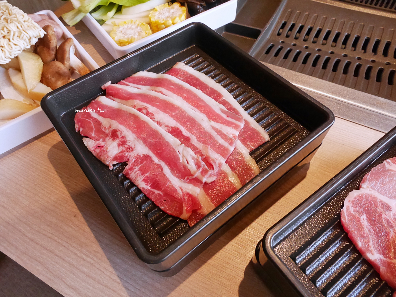 【桃園】韓舍韓式烤肉吃到飽,安格斯牛,無限小菜,石鍋拌飯任你吃 清爽無負擔韓式烤肉 @Maruko(丸子)與美食有個約會 【桃園】韓舍韓式烤肉吃到飽,安格斯牛,無限小菜,石鍋拌飯任你吃 清爽無負擔韓式烤肉 @Maruko(丸子)與美食有個約會