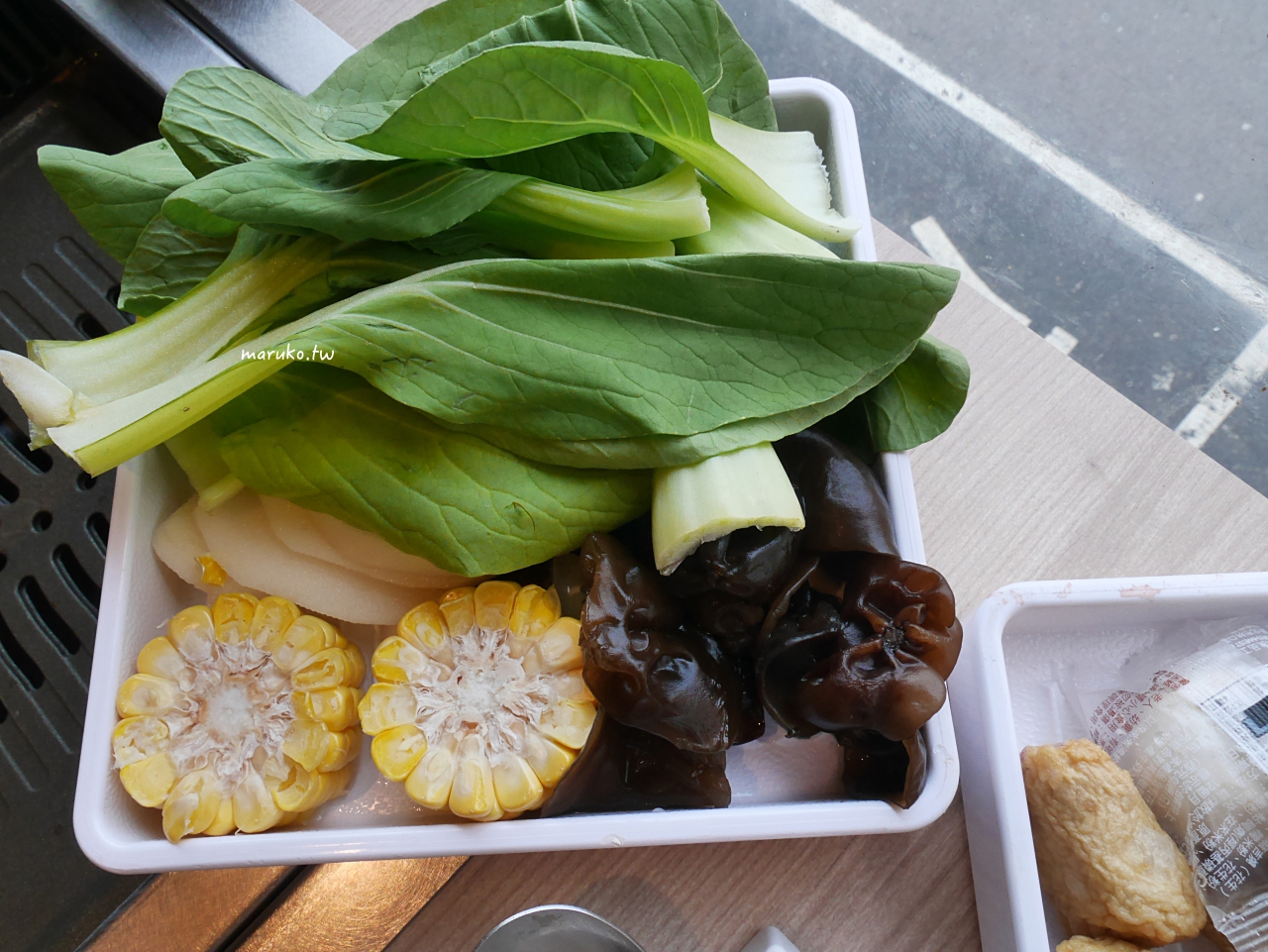 【桃園】韓舍韓式烤肉吃到飽,安格斯牛,無限小菜,石鍋拌飯任你吃 清爽無負擔韓式烤肉 @Maruko(丸子)與美食有個約會 【桃園】韓舍韓式烤肉吃到飽,安格斯牛,無限小菜,石鍋拌飯任你吃 清爽無負擔韓式烤肉 @Maruko(丸子)與美食有個約會