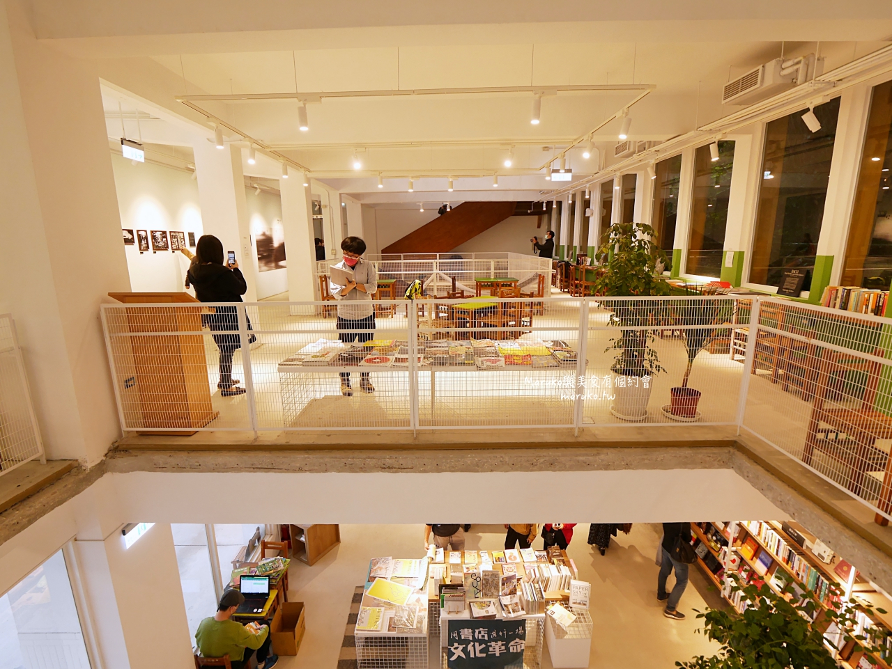 【基隆】太平青鳥 北台灣最美的書店，學校圖書館改建可眺望基隆港！ @Maruko(丸子)與美食有個約會