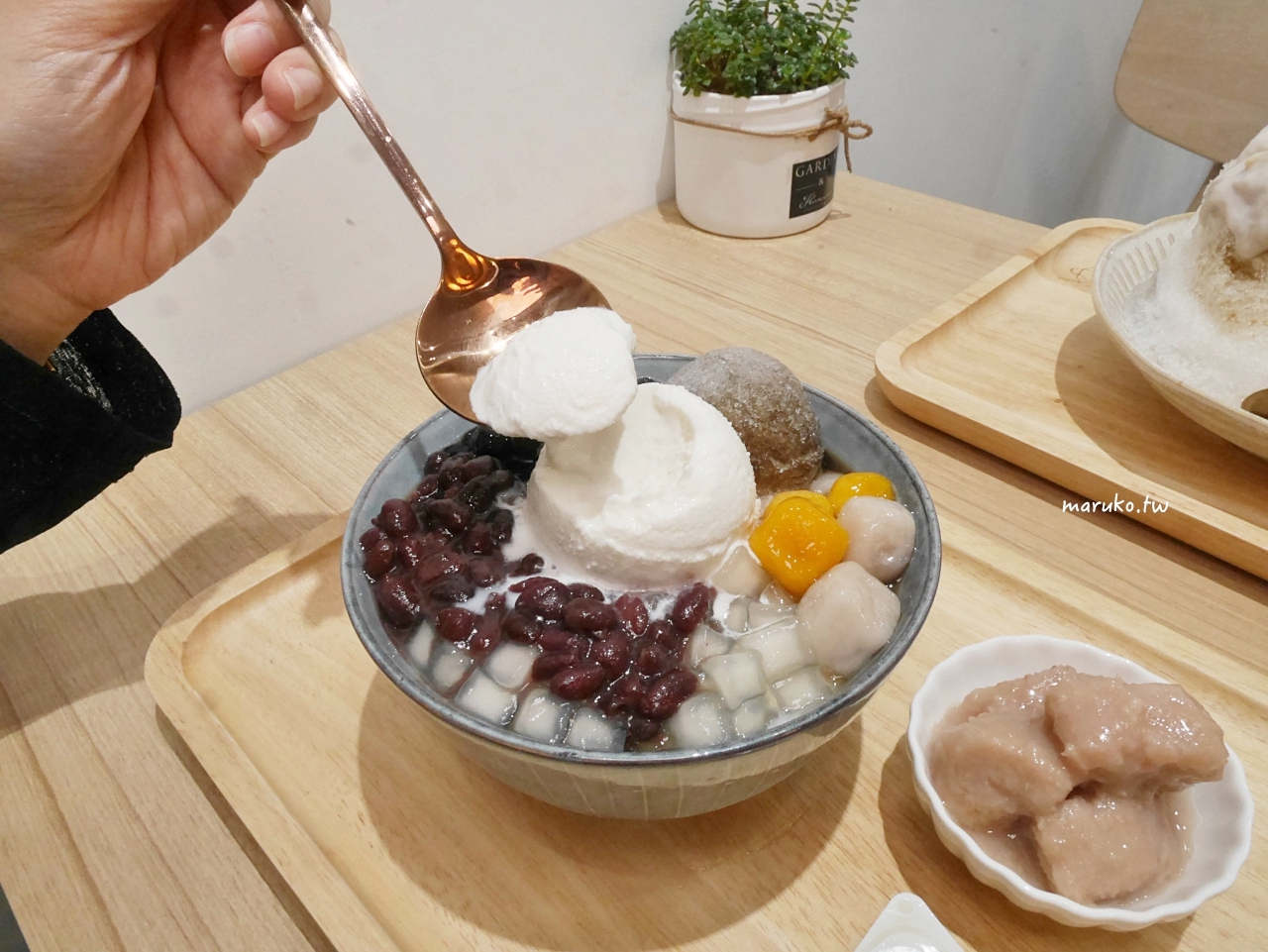 【桃園】沐雪雪花冰 來自宜蘭的雪花冰專賣 手炒黑糖 現煮配料 爆漿芋泥 消暑涼品 @Maruko(丸子)與美食有個約會 【桃園】沐雪雪花冰 來自宜蘭的雪花冰專賣 手炒黑糖 現煮配料 爆漿芋泥 消暑涼品 @Maruko(丸子)與美食有個約會