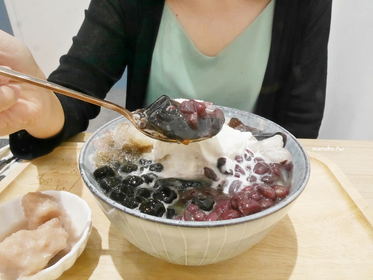 【桃園】沐雪雪花冰 來自宜蘭的雪花冰專賣 手炒黑糖 現煮配料 爆漿芋泥 消暑涼品 @Maruko(丸子)與美食有個約會 【桃園】沐雪雪花冰 來自宜蘭的雪花冰專賣 手炒黑糖 現煮配料 爆漿芋泥 消暑涼品 @Maruko(丸子)與美食有個約會
