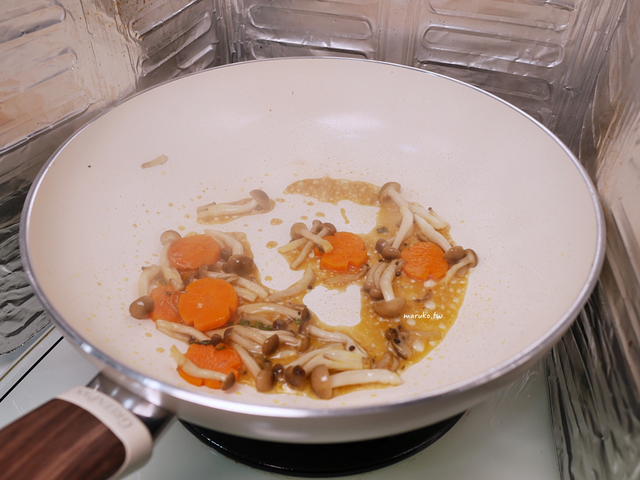 【食譜】滿漢大餐蔥燒牛肉麵 乾燒撈麵 創意吃法 @Maruko(丸子)與美食有個約會