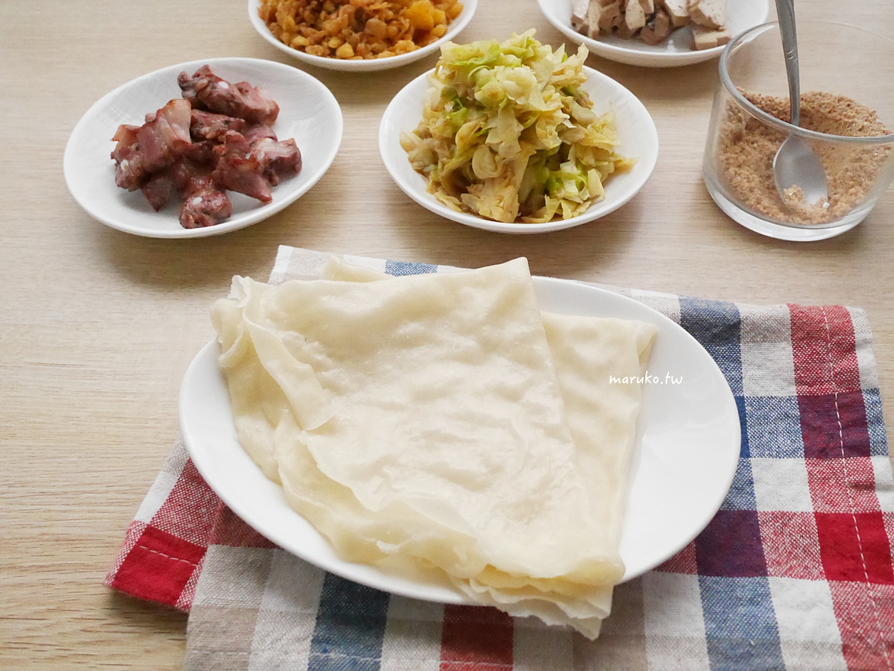 【清明節食譜】平底鍋自製潤餅皮做法！只要3樣食材零失敗，包入古早味蛋酥香氣更升級 @Maruko(丸子)與美食有個約會