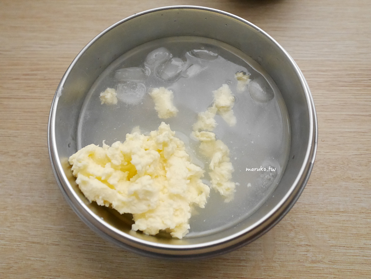 【食譜】無鹽奶油 用不完的鮮奶油變身 無鹽奶油可以自己做 @Maruko(丸子)與美食有個約會 【食譜】無鹽奶油 用不完的鮮奶油變身 無鹽奶油可以自己做 @Maruko(丸子)與美食有個約會