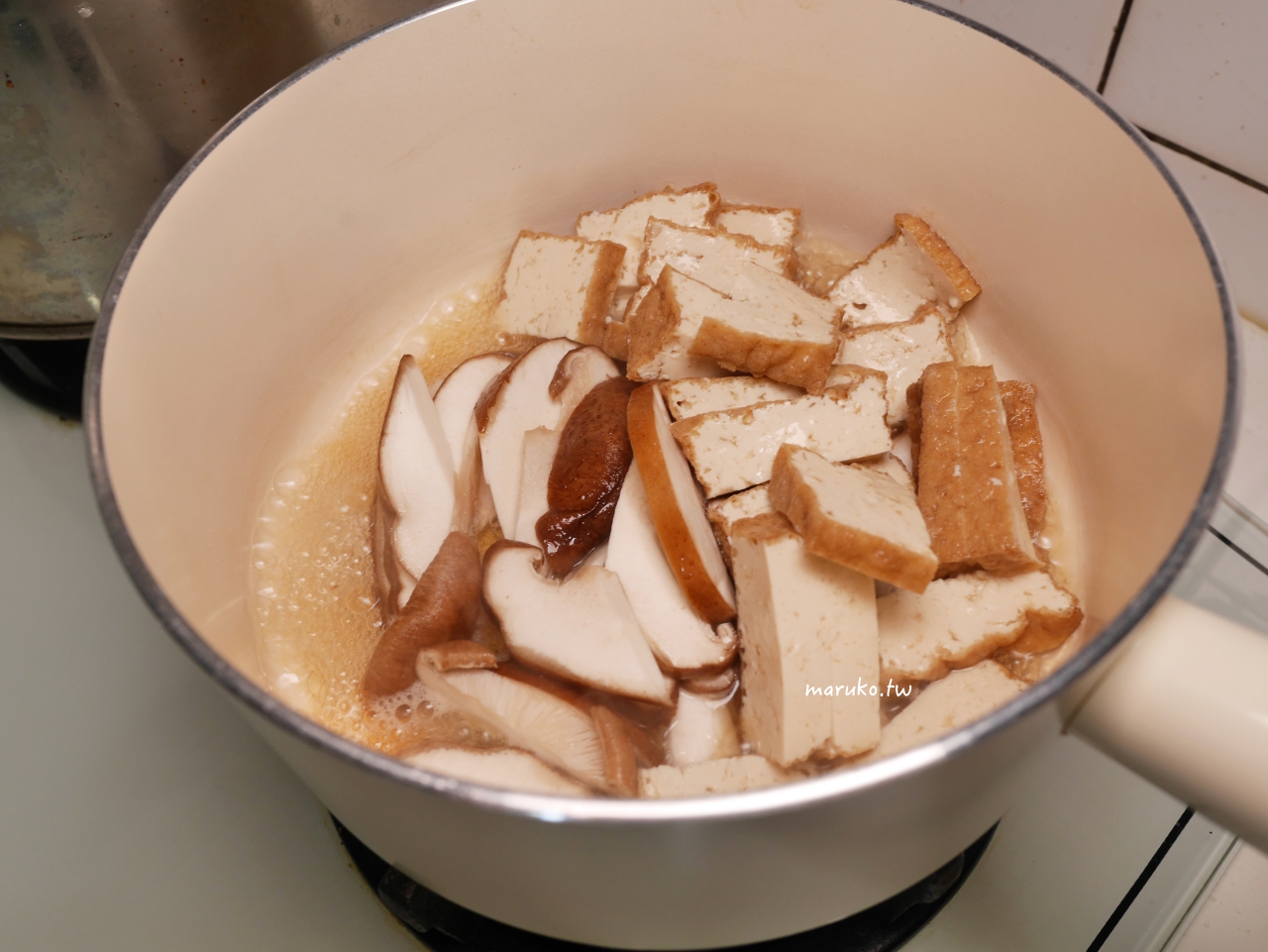 【食譜】油豆腐拌時蔬 5分鐘開飯 只要煮熟就能上桌 中華黃金豆腐推薦 @Maruko(丸子)與美食有個約會