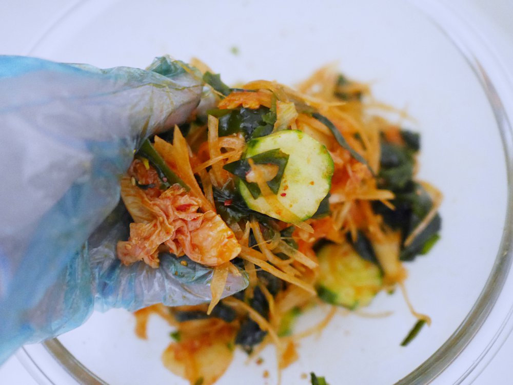 【10分鐘料理】泡菜涼拌小黃瓜食譜!免開火秒入味,下班快速上桌的開胃菜 @Maruko(丸子)與美食有個約會 【10分鐘料理】泡菜涼拌小黃瓜食譜!免開火秒入味,下班快速上桌的開胃菜 @Maruko(丸子)與美食有個約會