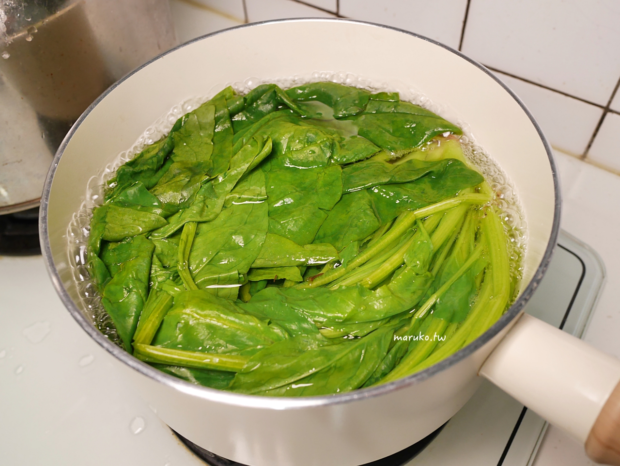 【懶人食譜】菠菜炒蛋這樣炒最香!營養滿分的大力水手便當菜 @Maruko(丸子)與美食有個約會 【懶人食譜】菠菜炒蛋這樣炒最香!營養滿分的大力水手便當菜 @Maruko(丸子)與美食有個約會