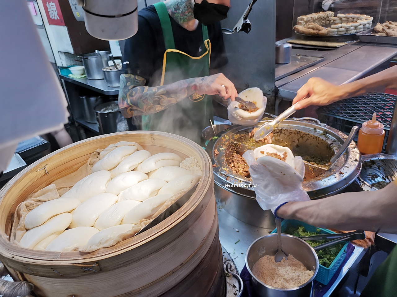 【台北】藍家割包 學區最熱賣的傳統小吃，肥肉瘦肉可選，一個比手掌還大！ @Maruko(丸子)與美食有個約會