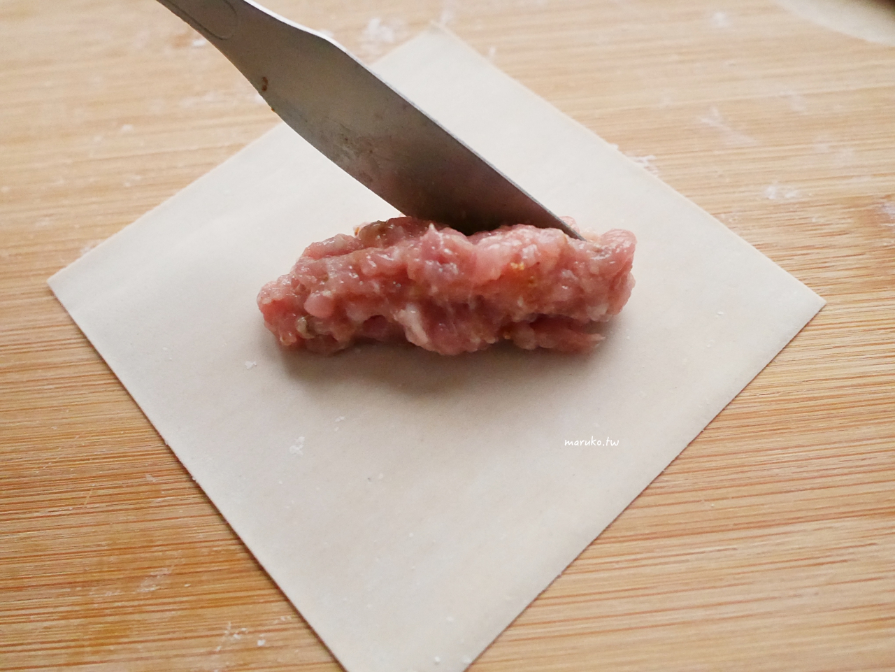 【食譜】醬燒肉捲做法｜餛飩皮創意料理，不油炸也能做出香煎肉捲 @Maruko(丸子)與美食有個約會