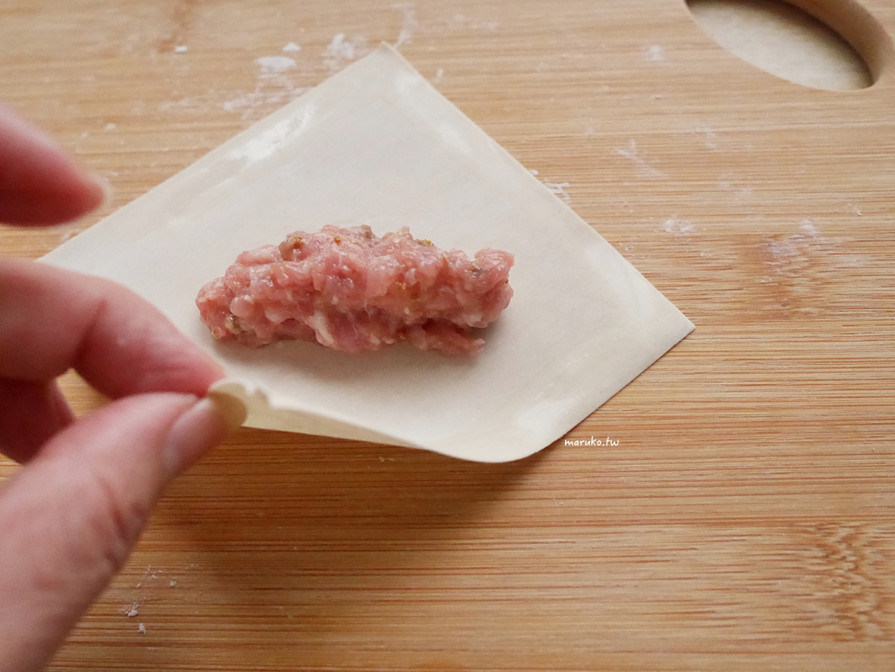 【食譜】醬燒肉捲做法|餛飩皮創意料理,不油炸也能做出香煎肉捲 @Maruko(丸子)與美食有個約會 【食譜】醬燒肉捲做法|餛飩皮創意料理,不油炸也能做出香煎肉捲 @Maruko(丸子)與美食有個約會
