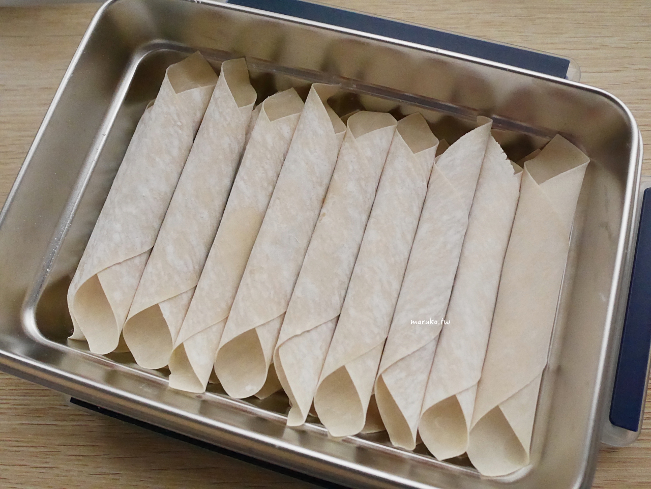 【食譜】醬燒肉捲做法｜餛飩皮創意料理，不油炸也能做出香煎肉捲 @Maruko(丸子)與美食有個約會