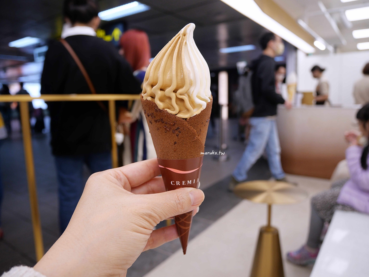 【台北】Cremia Taiwan 來自北海道的頂級霜淇淋，甜筒杯和白色戀人餅乾是同款！ @Maruko(丸子)與美食有個約會