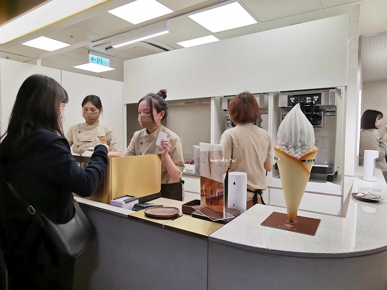 【台北】Cremia Taiwan 來自北海道的頂級霜淇淋，甜筒杯和白色戀人餅乾是同款！ @Maruko(丸子)與美食有個約會