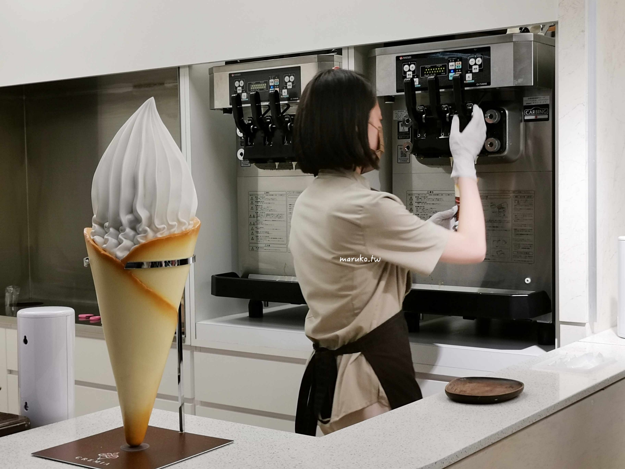 【台北】Cremia Taiwan 來自北海道的頂級霜淇淋，甜筒杯和白色戀人餅乾是同款！ @Maruko(丸子)與美食有個約會