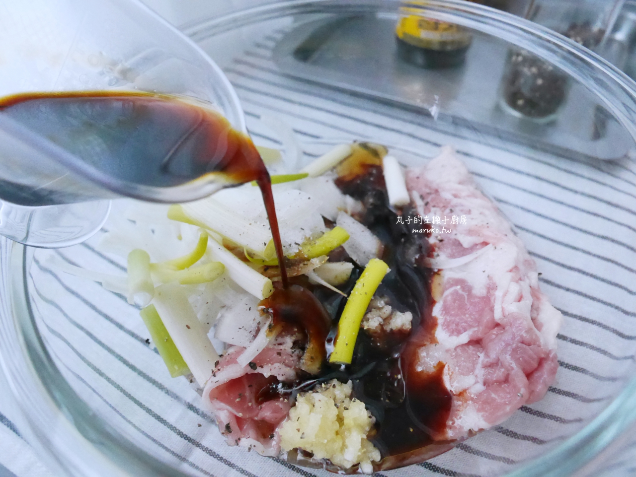 韓式烤肉飯做法｜自製靈魂韓式醃肉醬比例：甜鹹開胃「醬燒豬肉」10 分鐘簡單上桌！ @Maruko(丸子)與美食有個約會