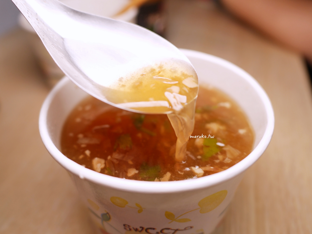 豐原排骨麵｜萬華在地20年排骨麵老店，肉排大有滿足感，還有滿滿油蔥香！ @Maruko(丸子)與美食有個約會