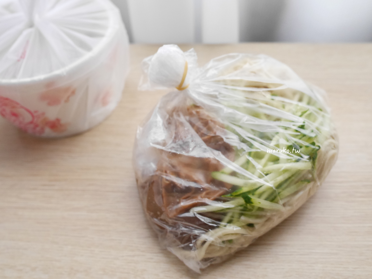 【台北】阿春媽媽涼麵 40年老店只賣一樣麻醬涼麵，麵條略粗分量大一碗只要40元！ @Maruko(丸子)與美食有個約會