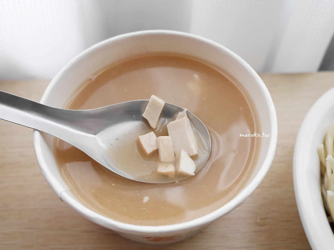 【台北】阿春媽媽涼麵 40年老店只賣一樣麻醬涼麵,麵條略粗分量大一碗只要40元! @Maruko(丸子)與美食有個約會 【台北】阿春媽媽涼麵 40年老店只賣一樣麻醬涼麵,麵條略粗分量大一碗只要40元! @Maruko(丸子)與美食有個約會