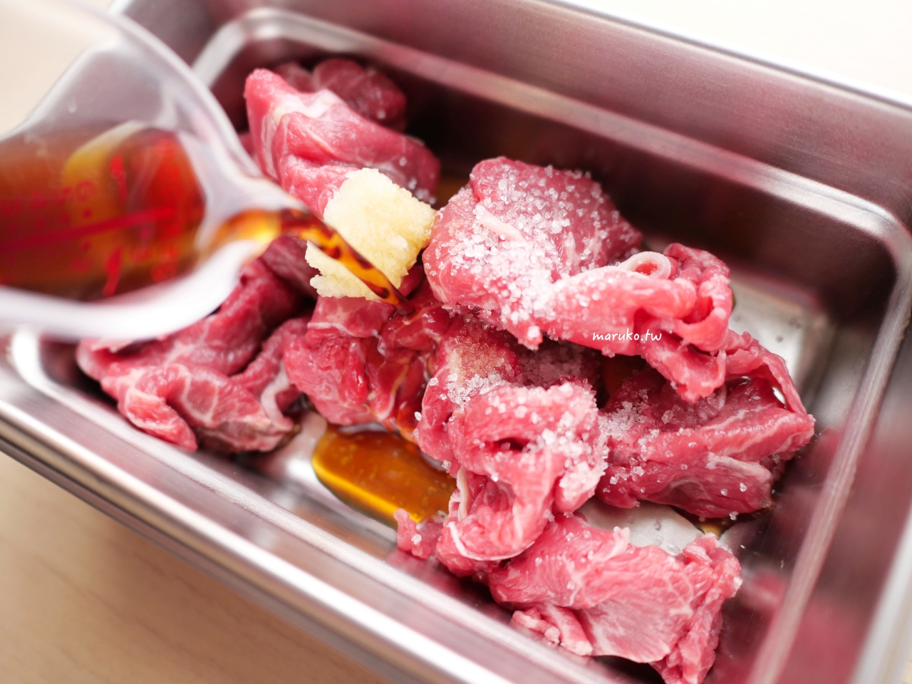 韓式烤肉飯做法｜自製靈魂韓式醃肉醬比例：甜鹹開胃「醬燒豬肉」10 分鐘簡單上桌！ @Maruko(丸子)與美食有個約會
