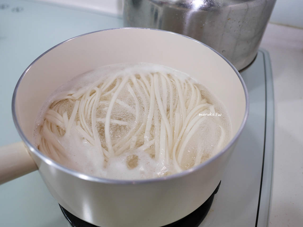 【日式烏龍麵做法】8款零失敗冷凍讚岐烏龍麵懶人包：明太子冷麵、一鍋到底湯麵，15分鐘神速上桌 @Maruko(丸子)與美食有個約會