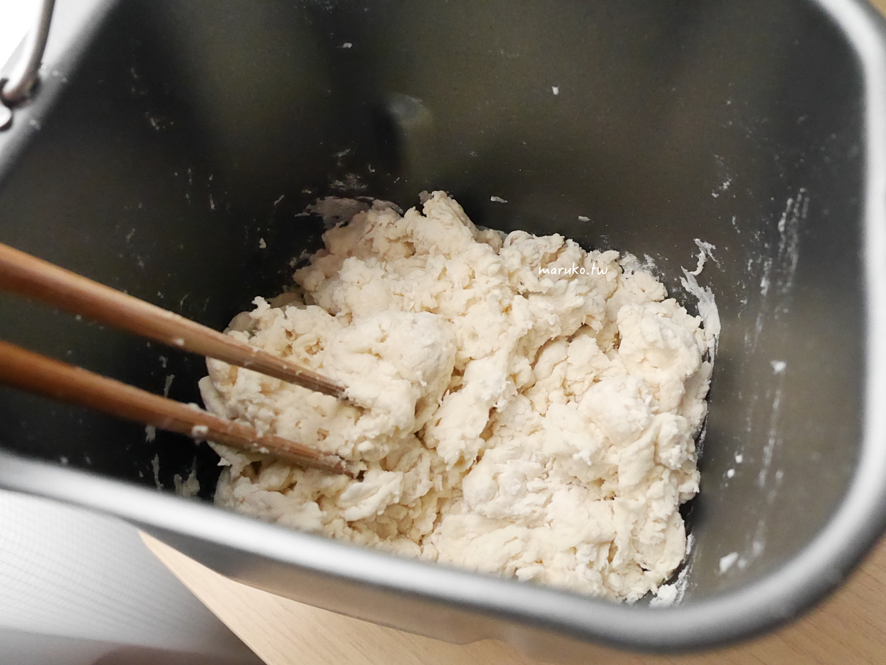 【免擀麵棍食譜】玉米牛奶餐包做法:新手零失敗!不用專業工具,也能做出爆餡柔軟的牛奶麵包。 @Maruko(丸子)與美食有個約會 【免擀麵棍食譜】玉米牛奶餐包做法:新手零失敗!不用專業工具,也能做出爆餡柔軟的牛奶麵包。 @Maruko(丸子)與美食有個約會