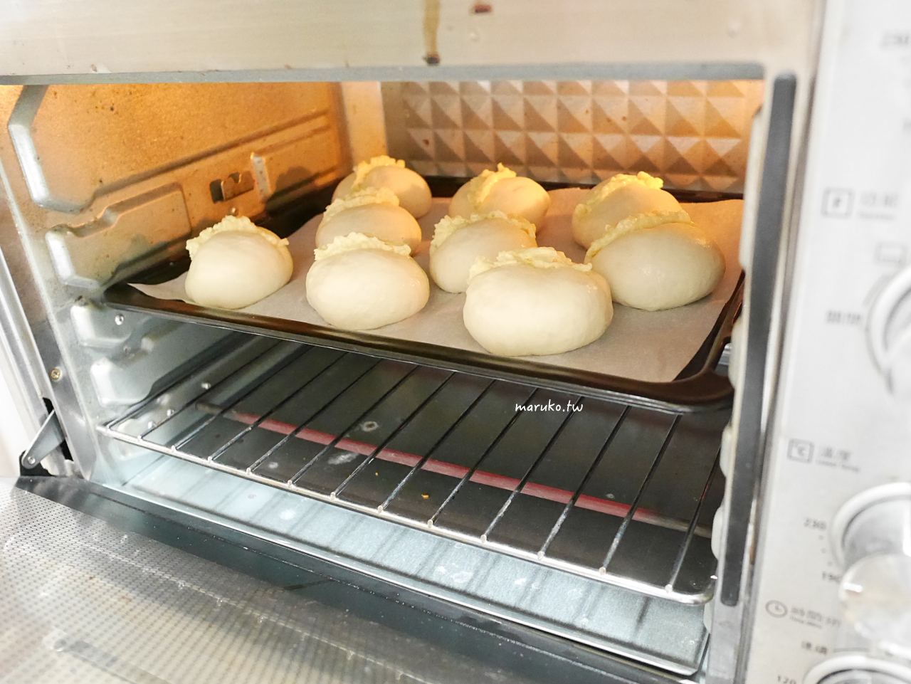 【食譜】帕瑪森起司香蒜麵包 迷你版一個剛剛好,烤箱食譜分享! @Maruko(丸子)與美食有個約會 【食譜】帕瑪森起司香蒜麵包 迷你版一個剛剛好,烤箱食譜分享! @Maruko(丸子)與美食有個約會