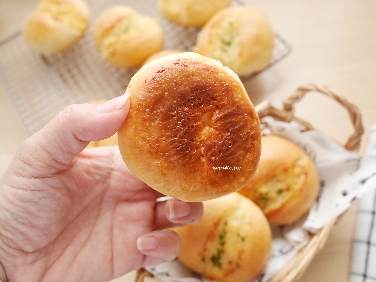 【食譜】帕瑪森起司香蒜麵包 迷你版一個剛剛好,烤箱食譜分享! @Maruko(丸子)與美食有個約會 【食譜】帕瑪森起司香蒜麵包 迷你版一個剛剛好,烤箱食譜分享! @Maruko(丸子)與美食有個約會