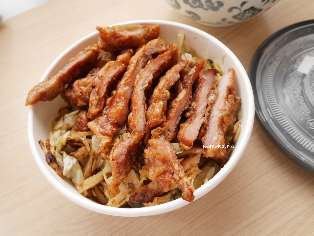 【台北】93蕃茄牛肉麵  炒餅料超多！限時段供應，這樣才點的到！ @Maruko(丸子)與美食有個約會