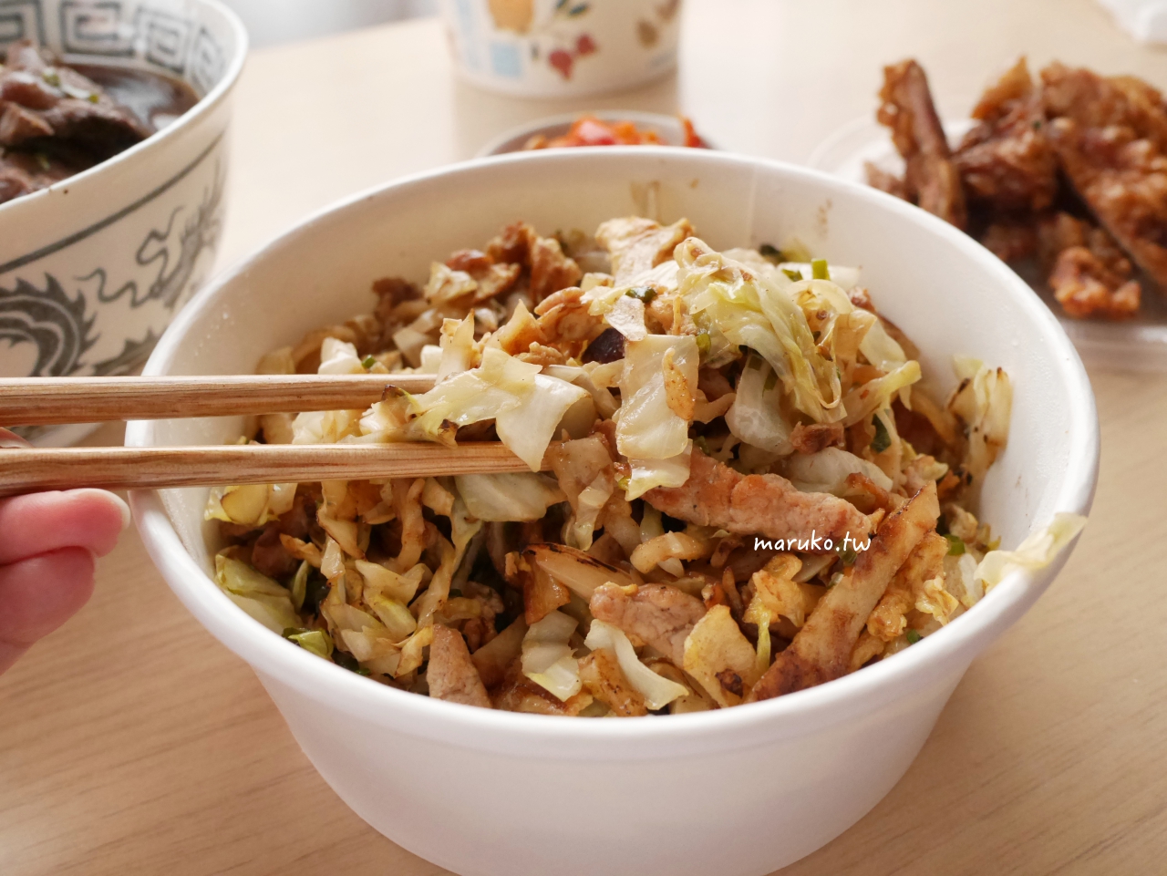 【台北】93蕃茄牛肉麵  炒餅料超多！限時段供應，這樣才點的到！ @Maruko(丸子)與美食有個約會
