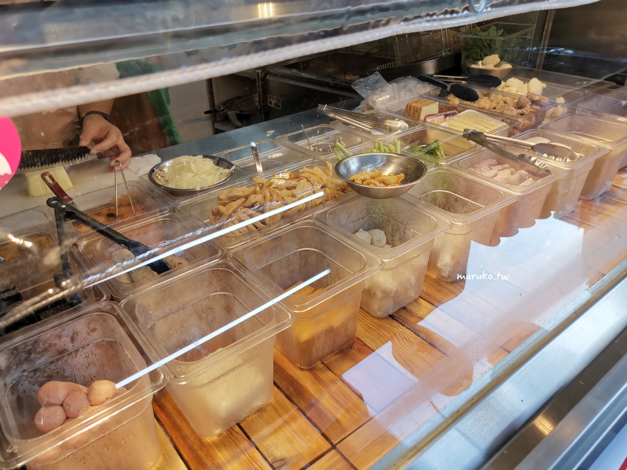 【台北】潮雞派 用雞腿肉的鹽酥雞，免錢六種配料隨意搭！ @Maruko(丸子)與美食有個約會