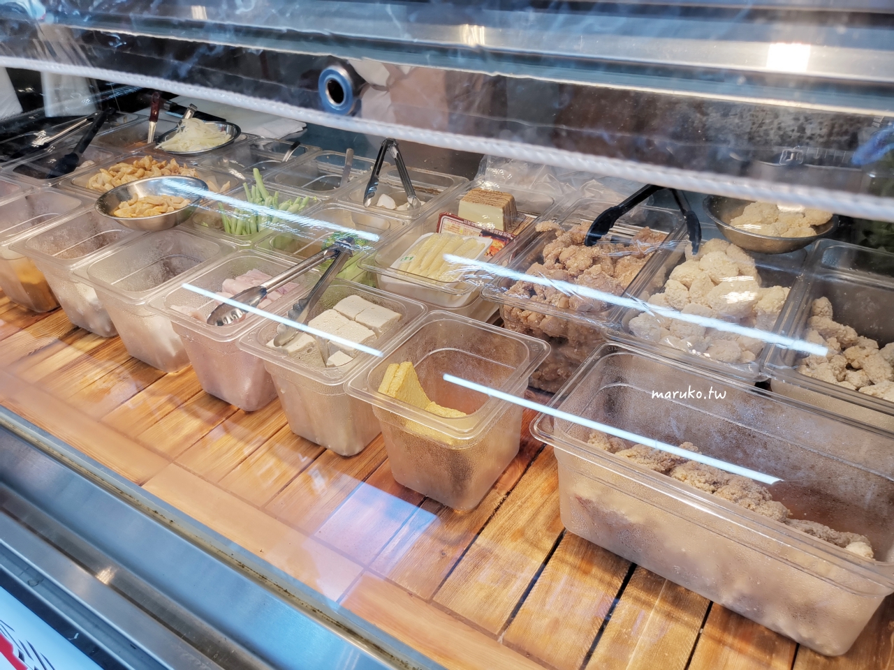 【台北】潮雞派 用雞腿肉的鹽酥雞，免錢六種配料隨意搭！ @Maruko(丸子)與美食有個約會