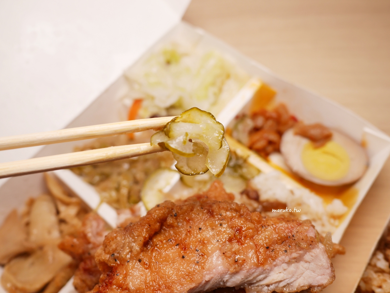 【台北】金園排骨 當地人超推!隱藏在大樓美食街內的40年老店,推薦排骨飯! @Maruko(丸子)與美食有個約會 【台北】金園排骨 當地人超推!隱藏在大樓美食街內的40年老店,推薦排骨飯! @Maruko(丸子)與美食有個約會