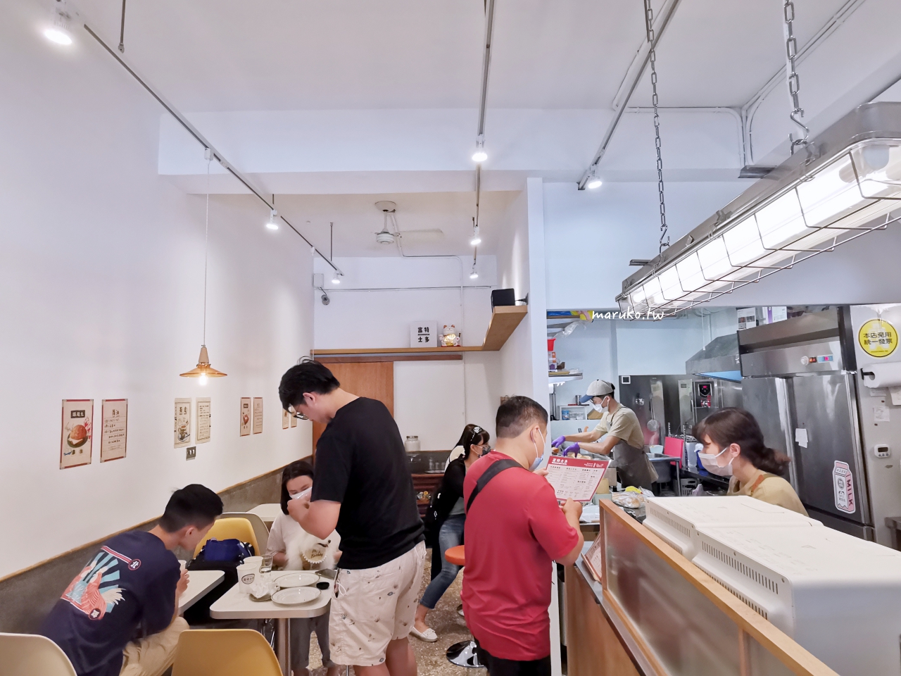 台北西門早午餐推薦｜富特士多：台港混血文青早餐，招牌沙嗲牛三文治、奶油脆脆必點 @Maruko(丸子)與美食有個約會