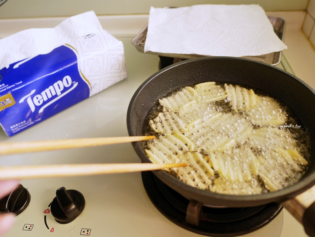 【食譜】經典英式炸魚薯條：自製酥脆麵糊祕訣，格子薯片切割教學 @Maruko(丸子)與美食有個約會