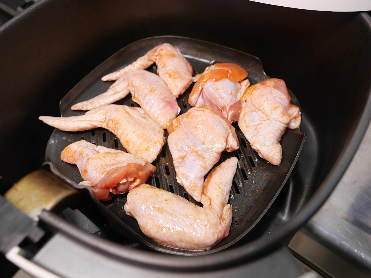 【食譜】GUMGUM Beer & Wings 雞翅啤酒吧 宅配即食料理包,10分鐘上菜微奢華登場! @Maruko(丸子)與美食有個約會 【食譜】GUMGUM Beer & Wings 雞翅啤酒吧 宅配即食料理包,10分鐘上菜微奢華登場! @Maruko(丸子)與美食有個約會