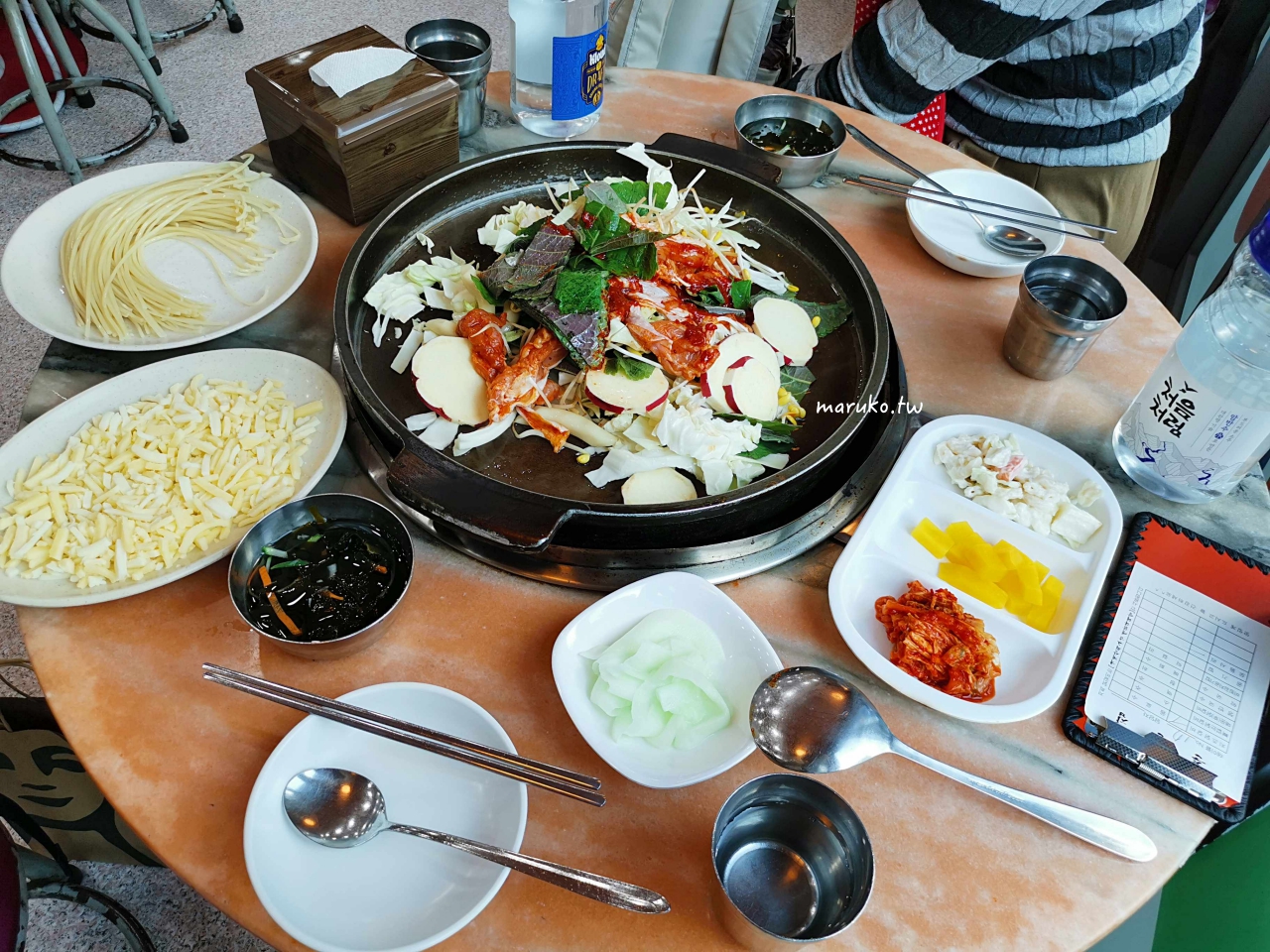 【免開火食譜】韓式海帶芽涼湯：酸甜解熱又解辣，超簡單零失敗韓國小菜 @Maruko(丸子)與美食有個約會