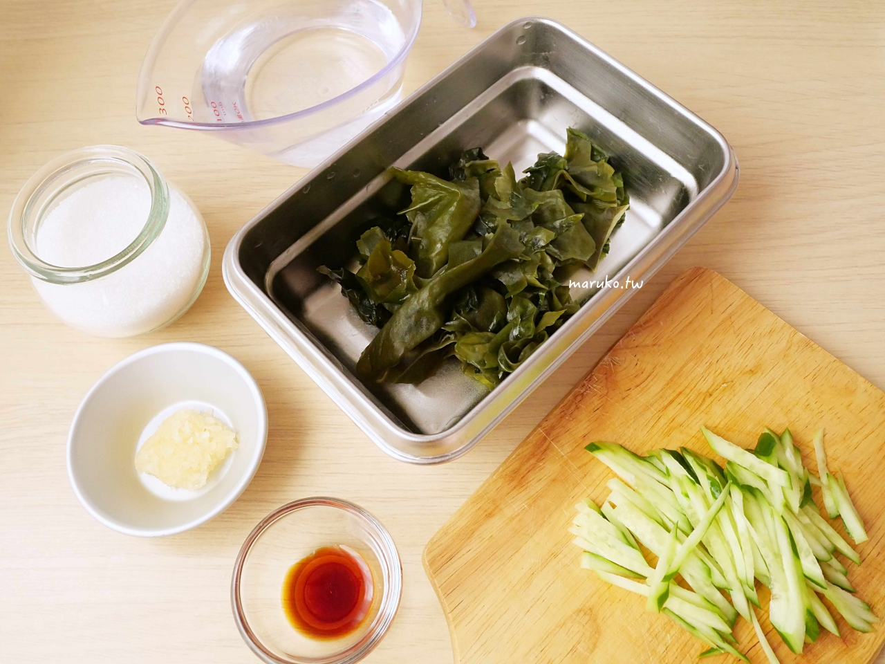 【免開火食譜】韓式海帶芽涼湯：酸甜解熱又解辣，超簡單零失敗韓國小菜 @Maruko(丸子)與美食有個約會