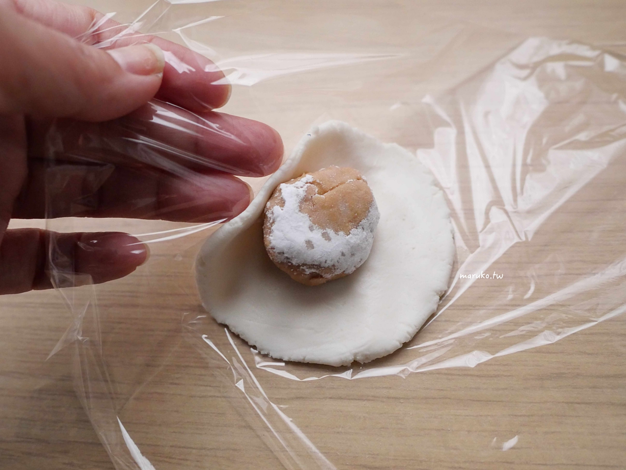 【食譜】燒麻糬做法｜Skippy花生醬爆漿內餡燒麻糬、爆漿又香濃的燒麻糬做法 @Maruko(丸子)與美食有個約會