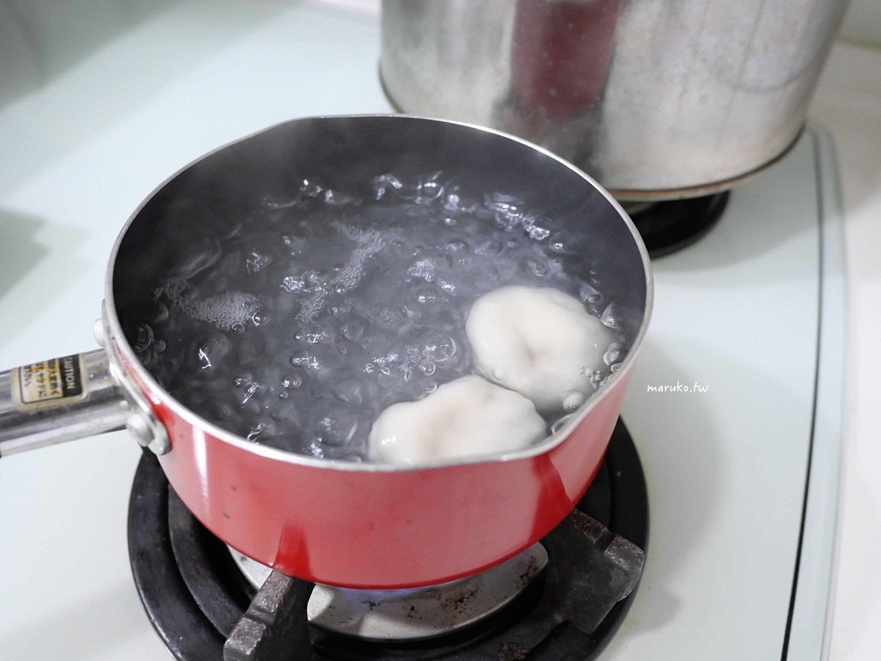 【食譜】燒麻糬做法｜Skippy花生醬爆漿內餡燒麻糬、爆漿又香濃的燒麻糬做法 @Maruko(丸子)與美食有個約會