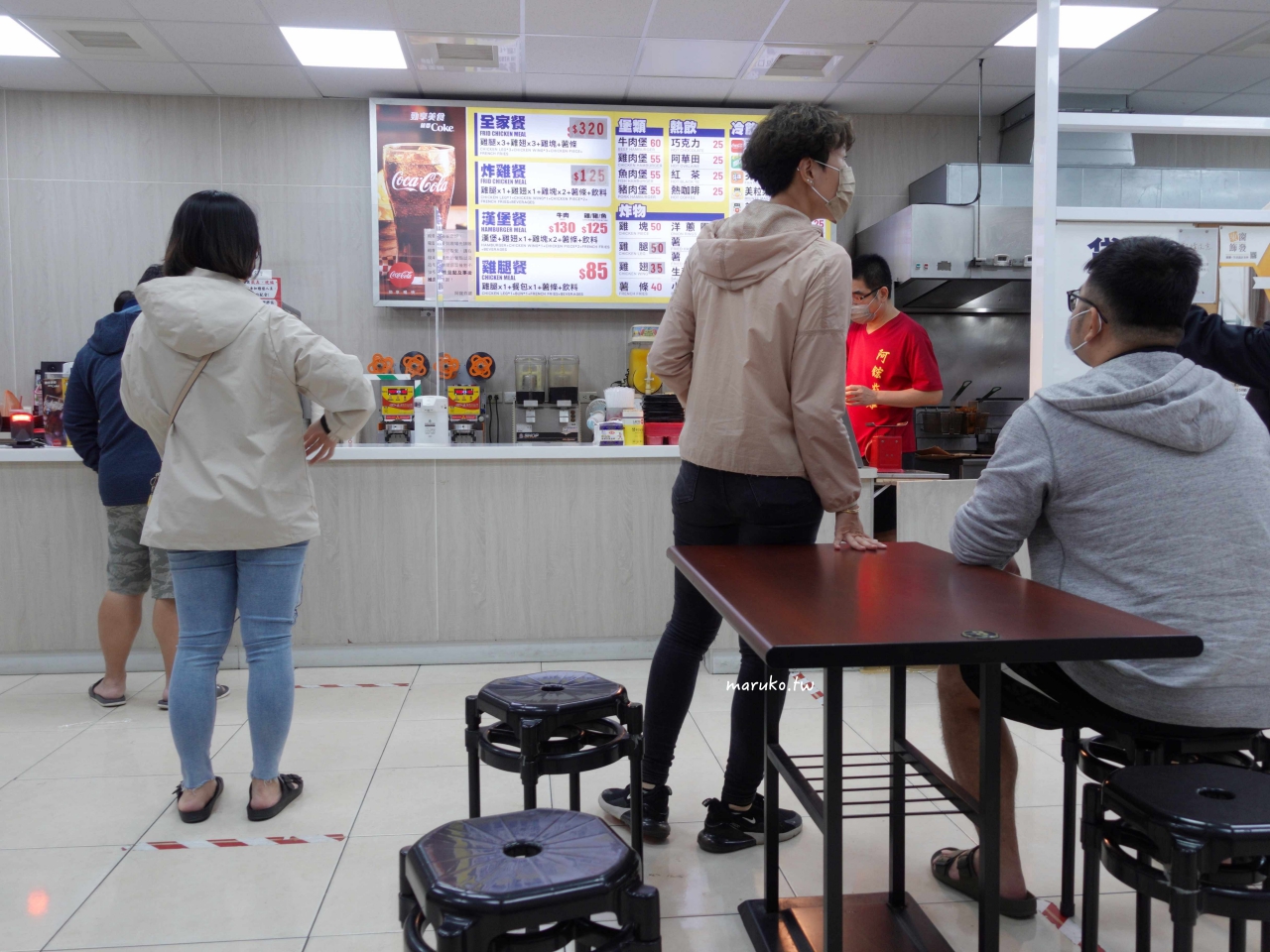 【台東】阿鋐炸雞 完勝頂呱呱分店不用等,在地人最愛炸雞塊! @Maruko(丸子)與美食有個約會 【台東】阿鋐炸雞 完勝頂呱呱分店不用等,在地人最愛炸雞塊! @Maruko(丸子)與美食有個約會