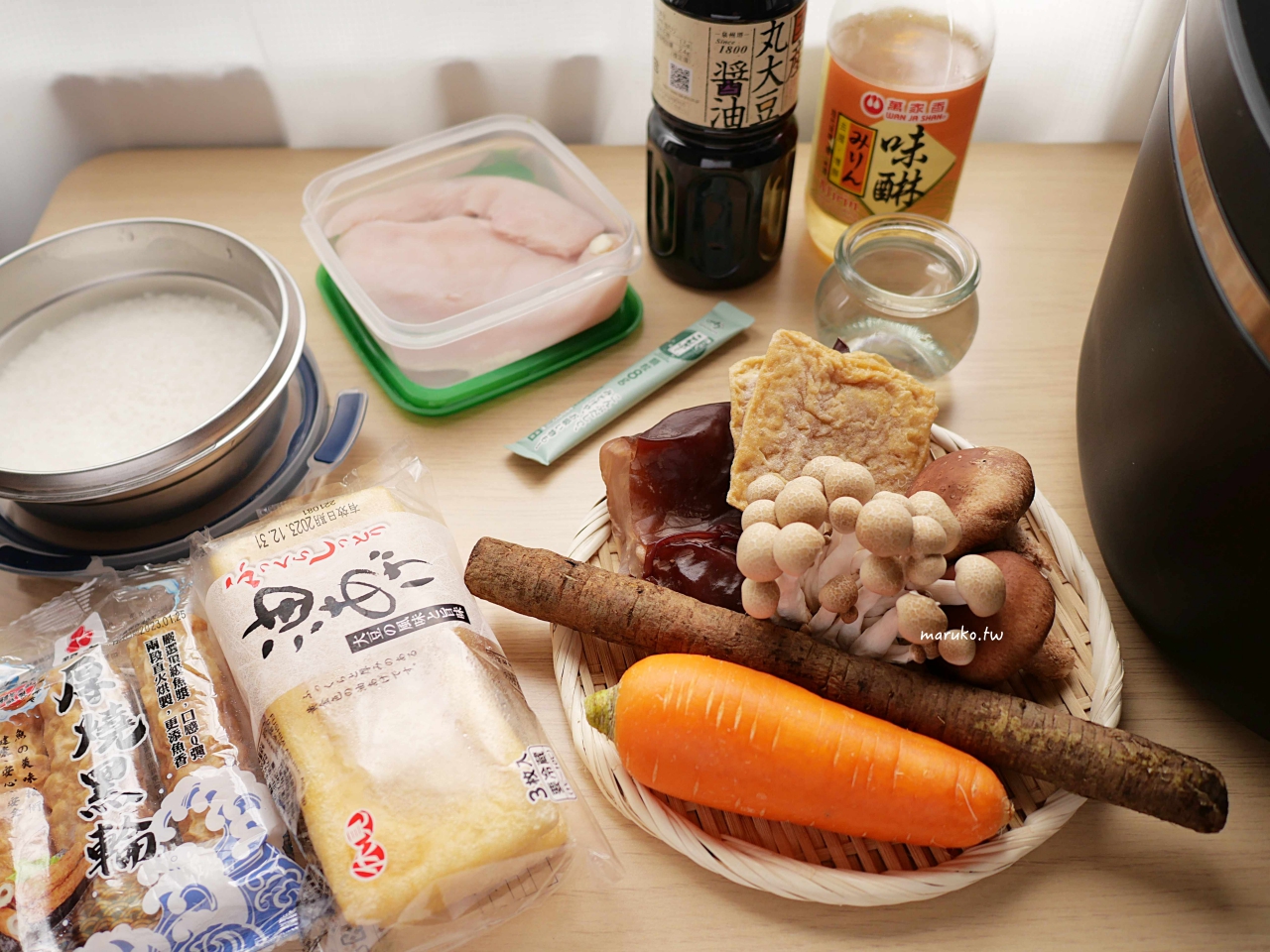 【電子鍋食譜】五目炊飯 一鍋三菜醬香的日式炊飯，米飯料理簡單上桌！ @Maruko(丸子)與美食有個約會