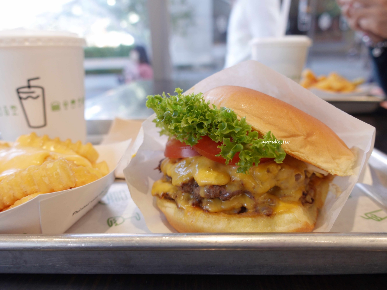 【首爾】Shake Shack 來自美國紐約的人氣漢堡，弘大商圈速食店推薦！ @Maruko(丸子)與美食有個約會