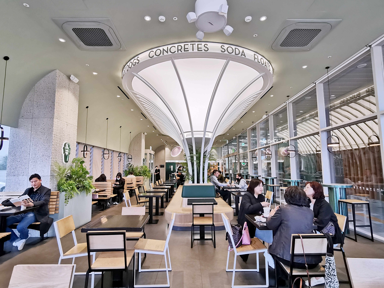 【首爾】Shake Shack 來自美國紐約的人氣漢堡，弘大商圈速食店推薦！ @Maruko(丸子)與美食有個約會