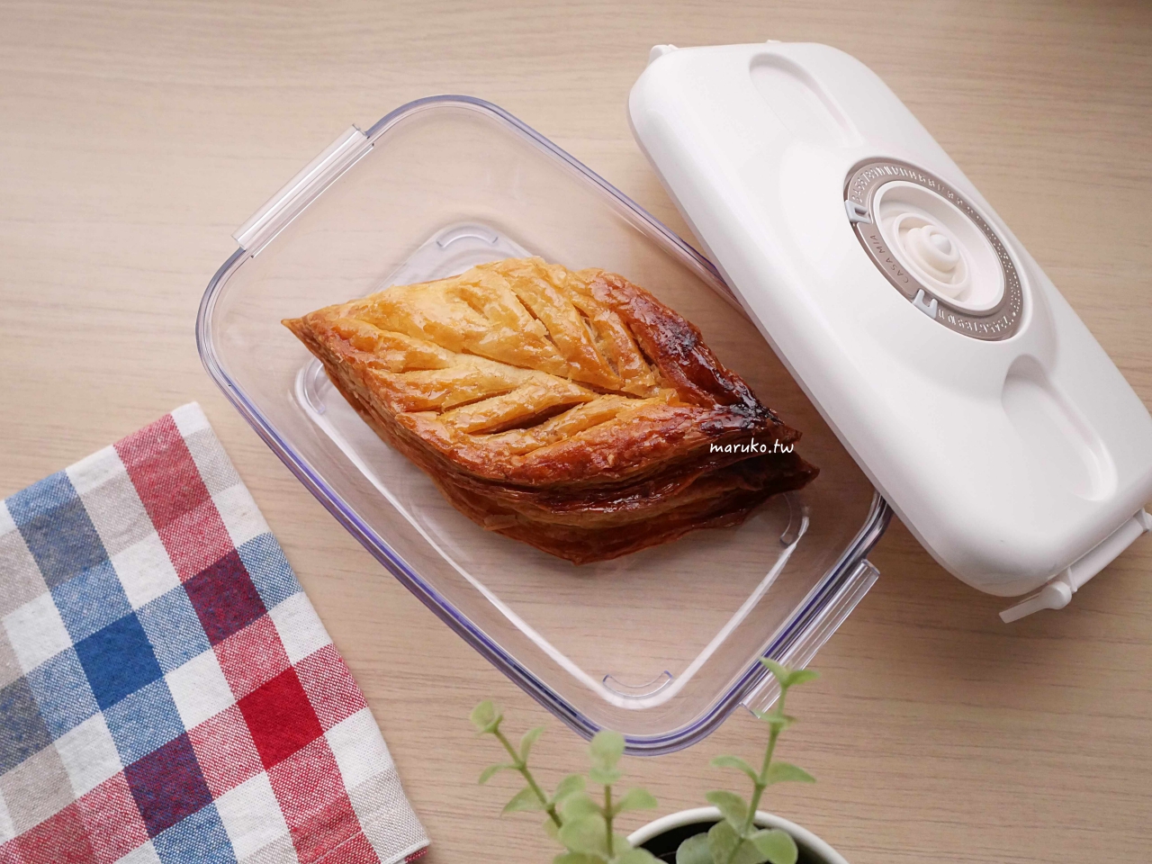 【食譜】焦糖葉子派 免工具，用冷凍起酥片做簡單的烤箱點心！ @Maruko(丸子)與美食有個約會