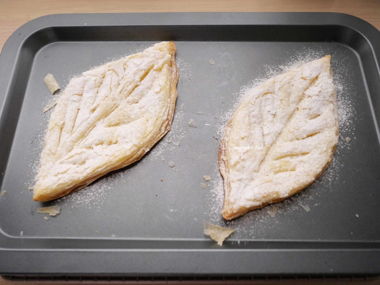 【食譜】焦糖葉子派 免工具，用冷凍起酥片做簡單的烤箱點心！ @Maruko(丸子)與美食有個約會
