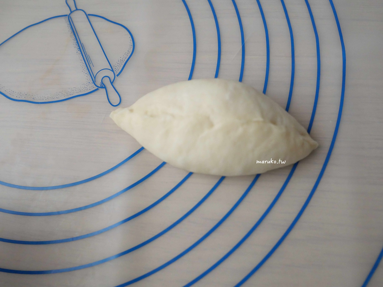 【食譜】帕瑪森起司香蒜麵包 迷你版一個剛剛好，烤箱食譜分享！ @Maruko(丸子)與美食有個約會