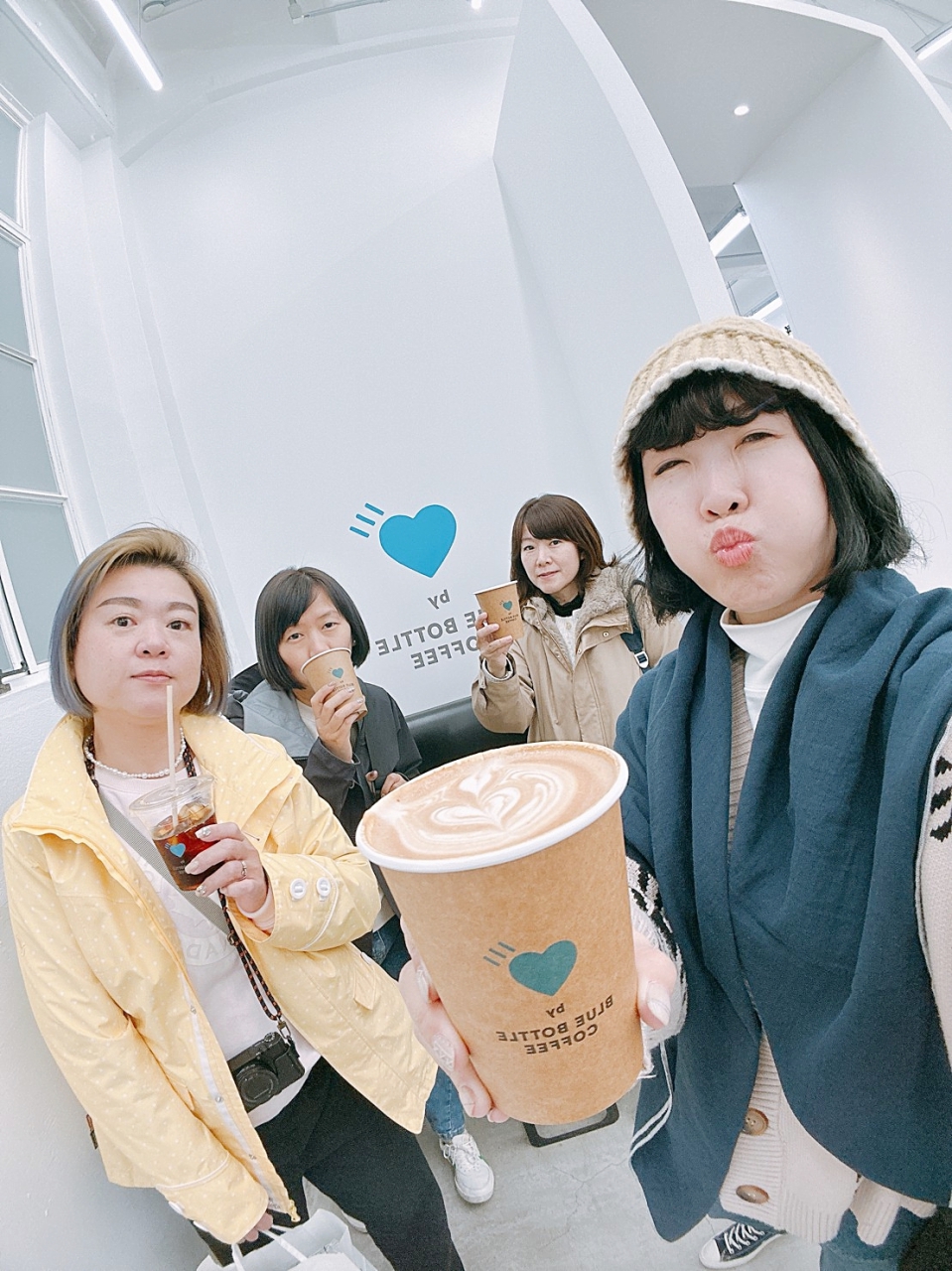 【京都潮流咖啡】HUMAN MADE &times; Blue Bottle｜可愛愛心藍瓶聯名杯限定登場 @Maruko(丸子)與美食有個約會