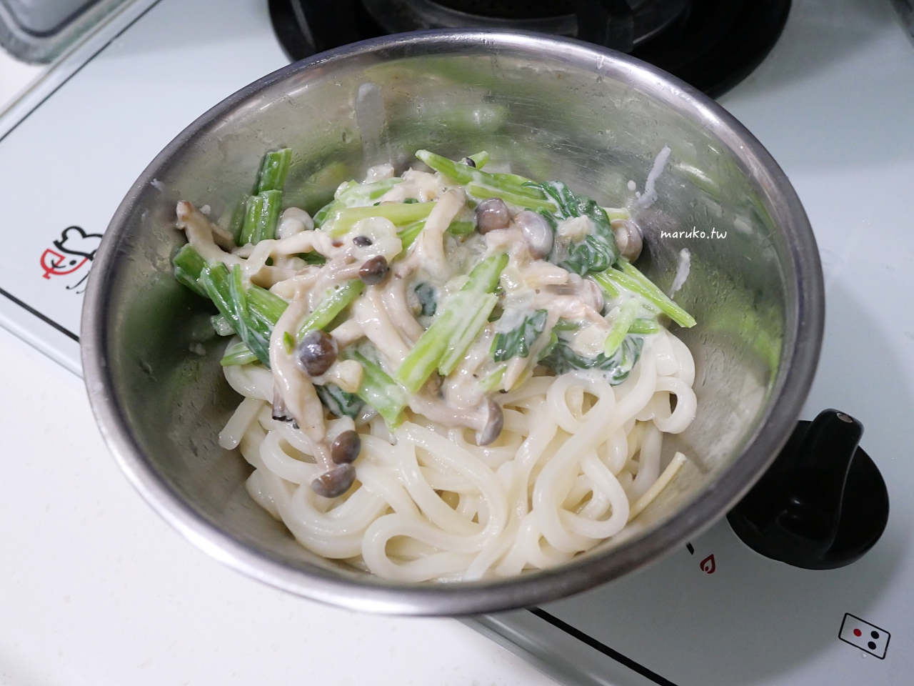 【食譜】和風白醬鮭魚拌烏龍麵 三樣調味料就能搞定簡單日本風味白醬! @Maruko(丸子)與美食有個約會 【食譜】和風白醬鮭魚拌烏龍麵 三樣調味料就能搞定簡單日本風味白醬! @Maruko(丸子)與美食有個約會